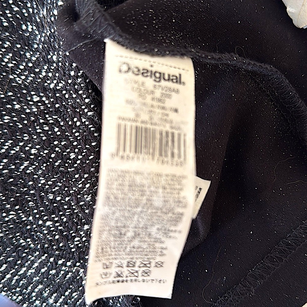 NWOT!! Desigual Dress with Zipper Detail! - Picture 9 of 9